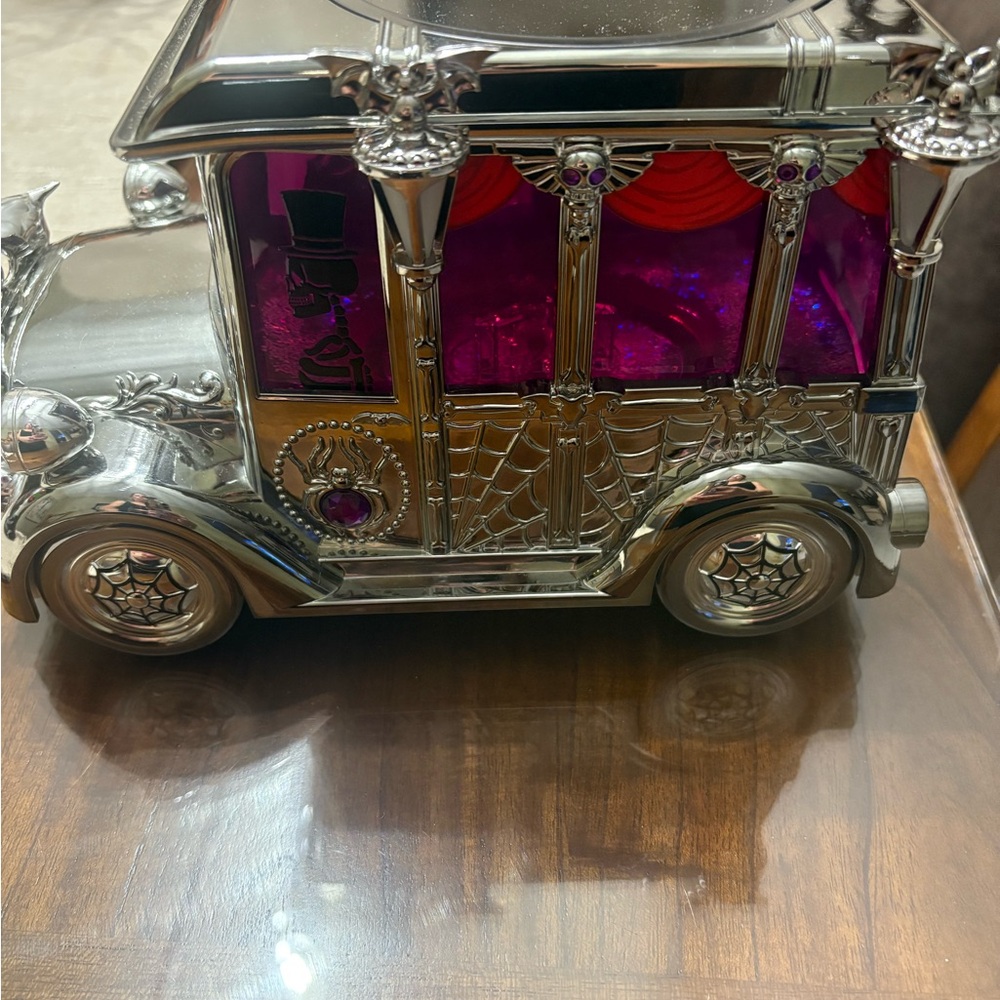 Bath & Body Works Silver and Purple Halloween Carriage Decor
